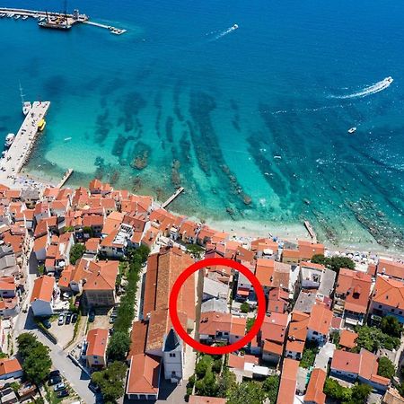 Apartments Neptun Baška Exteriör bild
